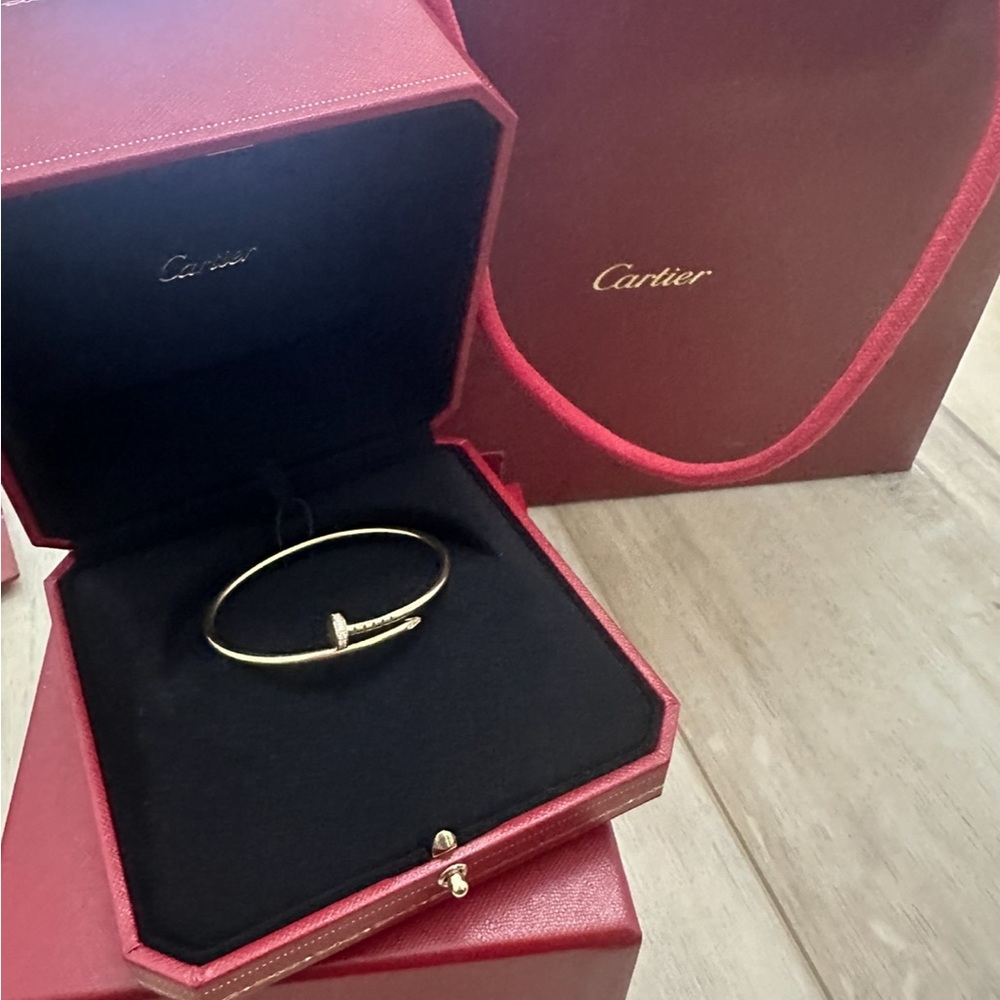 Basically new cartier bracelet, perfect condition